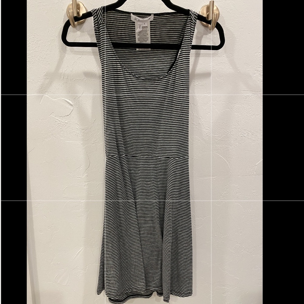 BCBGENERATION STRIPE DRESS